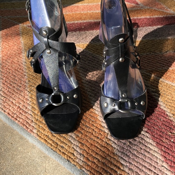 Nine West Size 9 Wide Width Black Leather High Heel - Picture 8 of 12